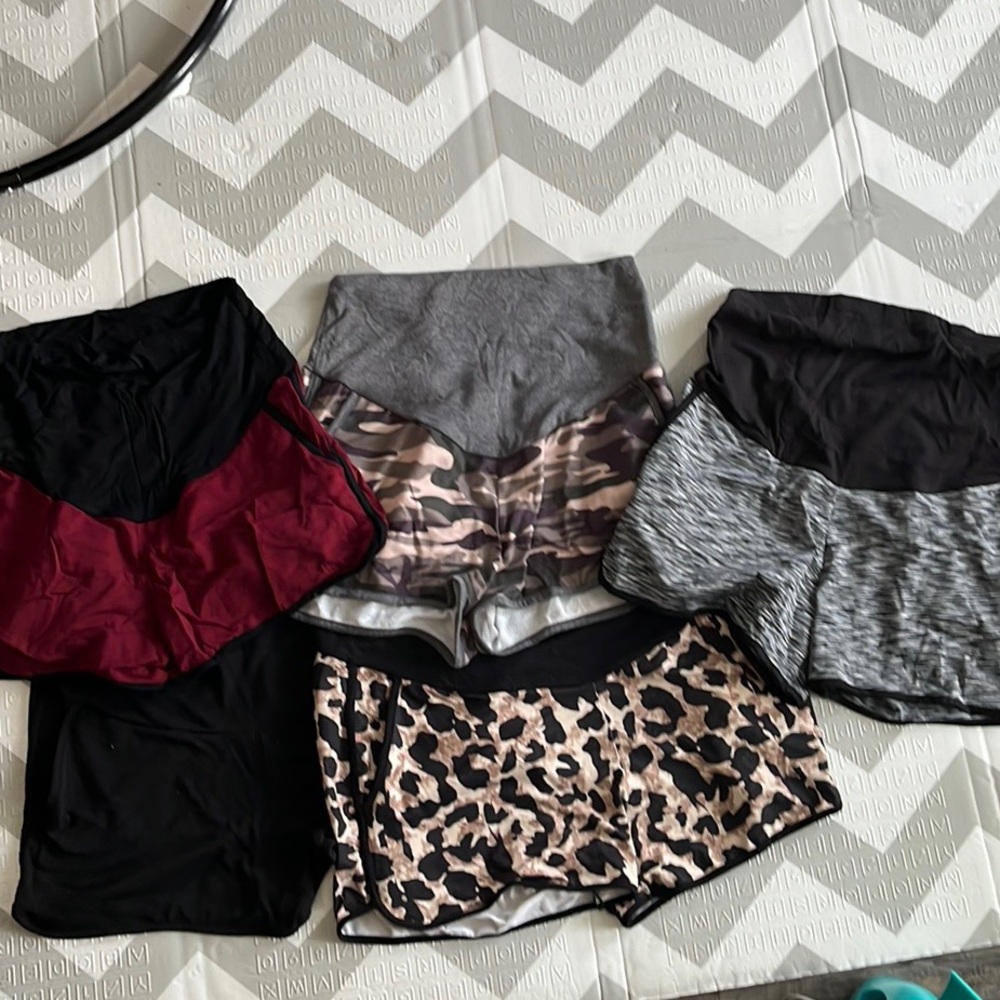 Set of 5 cotton maternity shorts